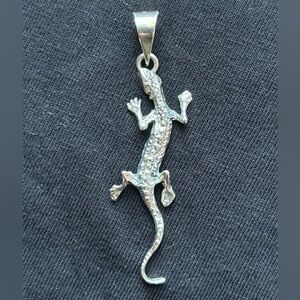 Vintage 925 Sterling Silver Large Gecko Lizard Reptile Pendant Detailed Textured